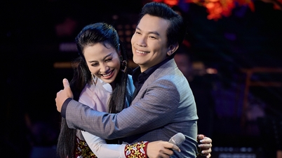'Bolero-musen' Duong Hue hylder Manh Quynh med følelser ved en særlig koncert.