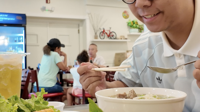 เพลิดเพลินกับการกินเฝอและปอเปี๊ยะในใจกลางรัฐนิวเจอร์ซีย์