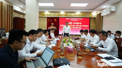 The Steering Committee 35 of the Provincial Party Committee of Party Agencies held a review meeting for the first six months of the year.