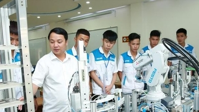 Hanoi mengukuhkan kedudukannya sebagai peneraju di seluruh negara dari segi tenaga kerja berkemahiran tinggi.