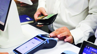 Bank-bank mempercepat digitalisasi layanan inti mereka.