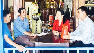 Reforming Party branch activities from the grassroots level.