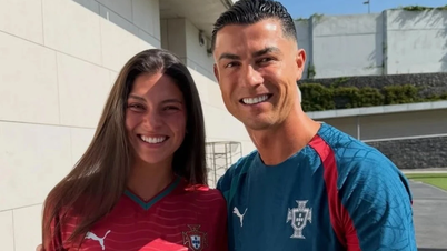 Miliony ludzi obejrzało nagranie przedstawiające spotkanie pięknej fanki po dwudziestce z Ronaldo.