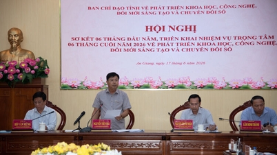 Sekreterare för An Giangs provinsiella partikommitté, Nguyen Tien Hai: Digital transformation måste bli drivkraften för provinsens utveckling.