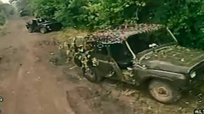 Donetsk in vuur en vlam: Oekraïense parachutisten hebben een twee dagen durend Russisch offensief nabij Sloviansk afgeslagen.