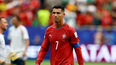 Ronaldo ryntäsi pois kentältä jättäen portugalilaisen valmentajan hämmentyneeksi: "En ole vielä perehtynyt menettelyyn".