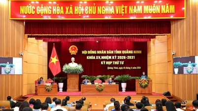 Sidang Keempat Dewan Rakyat Provinsi Quang Ninh ke-15: Membangun ruang pembangunan baru, menuju kota yang dikelola secara terpusat.