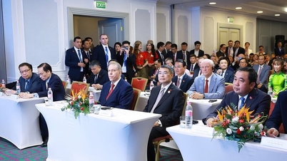 Prime Minister Le Minh Hung witnesses the announcement of 3 new flight routes to Russia: Vietnam "opens the door" of ASEAN to Russian capital.