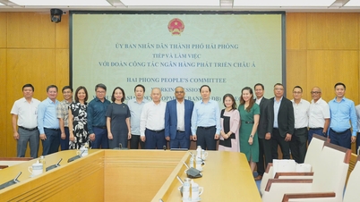 Ho Si Minh-város Népi Bizottságának elnöke, Do Thanh Trung fogadta és együttműködött az Ázsiai Fejlesztési Bank küldöttségével.