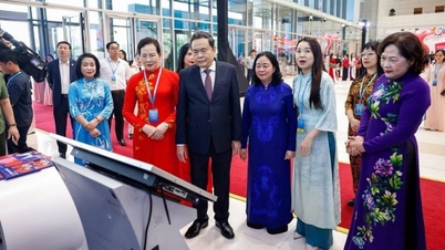 Chủ tịch Quốc hội Trần Thanh Mẫn và các lãnh đạo Đảng, Nhà nước dự Đại hội đại biểu Phụ nữ toàn quốc lần thứ XIV