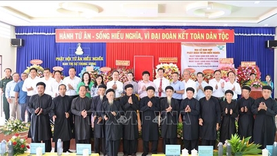 Tradisi Buddha tentang "Empat Rasa Syukur dan Bakti kepada Orang Tua" menjunjung tinggi tradisi mendampingi bangsa.