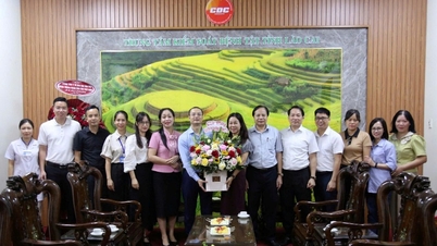 Sở Y tế Lào Cai thăm, chức mừng các cơ quan báo chí nhân kỷ niệm 101 năm ngày Báo chí Cách mạng Việt Nam