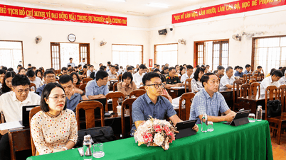 120 delegados da província de Lam Dong, no oeste do país, recebem treinamento sobre como proteger os fundamentos ideológicos do Partido.