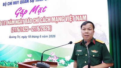 Let's work together to spread the image of Uncle Ho's soldiers in the new era.