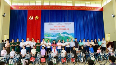 “Phiên chợ 0 đồng” dành cho trẻ em có hoàn cảnh khó khăn tại xã Mường Khương
