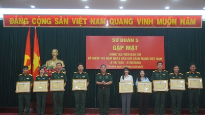 ກອງພົນທີ 5 ໄດ້ພົບປະກັບສື່ມວນຊົນໃນໂອກາດວັນສື່ມວນຊົນປະຕິວັດຫວຽດນາມ.