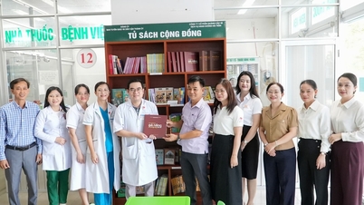 Mendonasikan "Perpustakaan Komunitas" ke Rumah Sakit Kebidanan dan Pediatri Quang Nam.