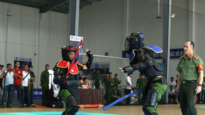 Segundo dia do Festival Militar, de Artes Marciais e Esportivo da Força de Segurança Pública Popular da Região III: Momentos dramáticos nas provas de combate com bastão curto e tiro de precisão a 120 metros.