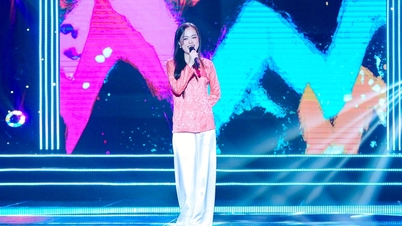 ក្មេងស្រីរូបនេះបានទាក់ទាញចំណាប់អារម្មណ៍ដោយសារតែសំឡេងច្រៀងរបស់នាងពិតជាដូចសំឡេងរបស់តារាចម្រៀង Cam Ly បេះបិទ។