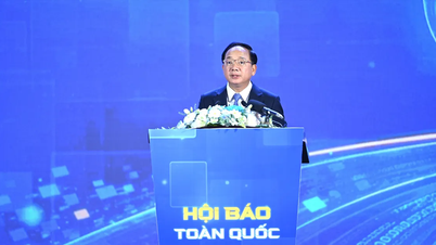 Càng trong thử thách, bản lĩnh và phẩm giá của nghề báo càng tỏa sáng (*)