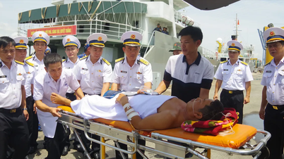 Resgatando em segurança pescadores feridos das Ilhas Spratly.
