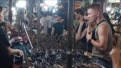 Hanoi berharap dapat membuka potensi pariwisatanya melalui ekonomi malam hari.
