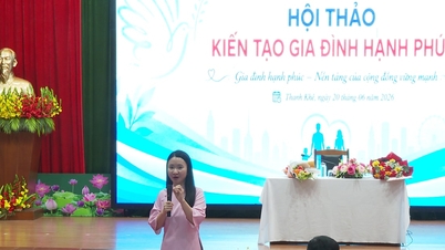 Hampir 500 wanita dari lingkungan Thanh Khe berpartisipasi dalam lokakarya "Membangun Keluarga Bahagia".