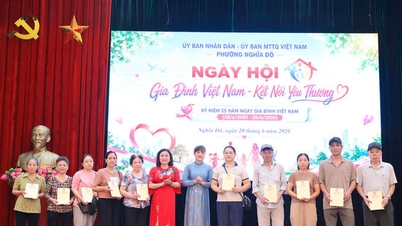 Nghia Do Ward menyebarkan nilai-nilai keluarga melalui acara "Keluarga Terhubung Melalui Cinta".