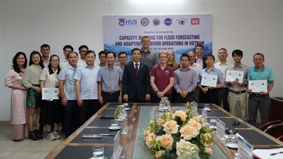 ສະຫຼຸບໂຄງການຝຶກອົບຮົມກ່ຽວກັບການເພີ່ມທະວີການຄາດຄະເນນໍ້າຖ້ວມ ແລະ ການດຳເນີນງານອ່າງເກັບນໍ້າແບບປັບຕົວໄດ້ໃນຫວຽດນາມ: ເປີດໂອກາດໃໝ່ຫຼາຍຢ່າງສຳລັບການຮ່ວມມື.
