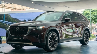THACO AUTO is accepting deposits for the large SUV Mazda CX-90, with an expected price of 2.5 billion VND.