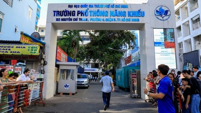 De stad Ho Chi Minh-stad verdubbelt bijna het bedrag van de studiebeurzen voor leerlingen van speciale scholen en scholen voor hoogbegaafden.