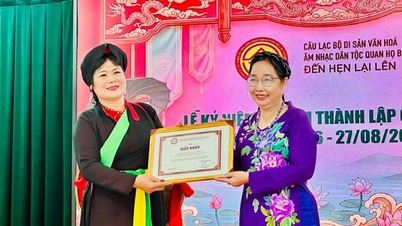 10 ani de cultivare a muzicii populare Quan Ho în inima orașului Ho Chi Minh.