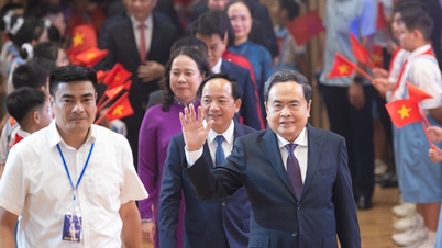 Ketua Majelis Nasional Tran Thanh Man menghadiri Upacara Penghargaan Jurnalisme Nasional ke-20.