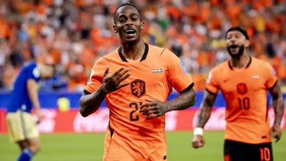 Manchester United săn đón "thần tài" Hà Lan Crysencio Summerville với giá 50 triệu bảng