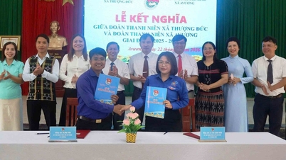 Jabat tangan penuh harapan di King A.