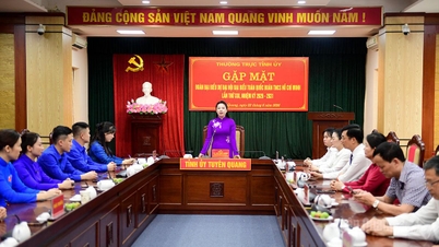 The Standing Committee of the Provincial Party Committee met with the delegation attending the 13th National Congress of the Ho Chi Minh Communist Youth Union.