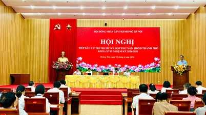 Delegasi No. 8 Majlis Rakyat Bandar Hanoi bertemu dengan para pengundi.