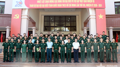 Meeting and assigning tasks to the Army Youth Delegation attending the 13th National Congress of the Youth Union.