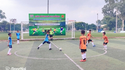 Kwalificatieronde Groep 3: De strijd om de laatste plek in de finale van het U11-voetbaltoernooi is intens.