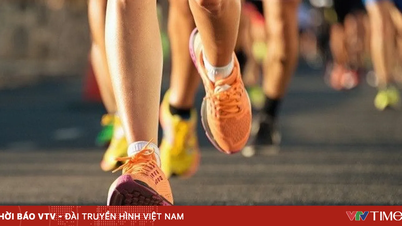 Warning about the risk of stroke when playing sports in hot weather.