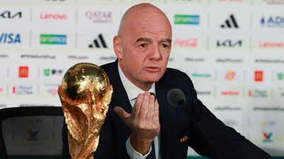 الاتحاد الدولي لكرة القدم (فيفا) يُعلن بشكل غير متوقع رغبته في تغيير القواعد في منتصف كأس العالم؛ الرئيس إنفانتينو يُعلق على الجدل الدائر.