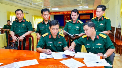 A Região Militar 9 inspeciona os esforços de transformação digital no Comando Militar Provincial de Ca Mau.