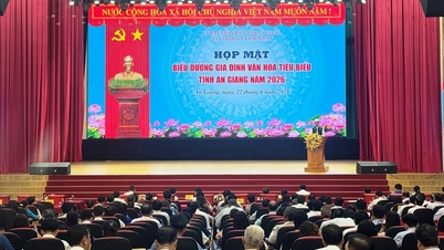 Homenageando 85 famílias culturais exemplares na província de An Giang em 2026.