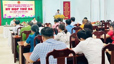លោក To Chau Ward បានបង្រួបបង្រួមអង្គការពីភូមិ និងសង្កាត់ចំនួន ១៥ ទៅជាសង្កាត់ចំនួន ៨។