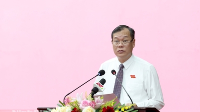Allocution d'ouverture du camarade Le Quoc Chinh, secrétaire adjoint du Comité provincial du Parti et président du Conseil populaire provincial, lors de la session ordinaire de mi-année du 16e Conseil populaire provincial, mandat 2026-2031.