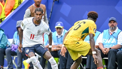 Efter att ha slösat bort chanser fick England nöja sig med oavgjort mot Ghana.