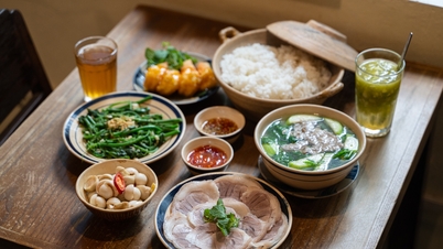 ร้านอาหารสไตล์โฮมเมดในอาคารอพาร์ตเมนต์เก่าแห่งหนึ่งในกรุงฮานอย ได้รับคำชมจากมิชลินติดต่อกันถึงสี่ปีซ้อน