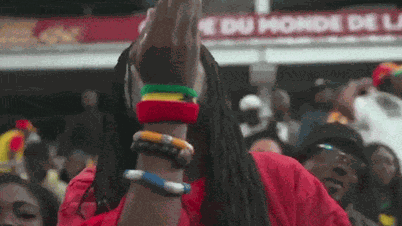 L'identité du supporter qui a accompli cet « acte magique » lors du match nul du Ghana contre l'Angleterre a été révélée.