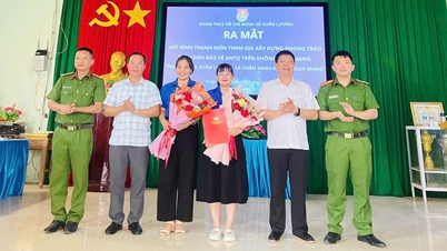 Ungdomar i Xuan Luong kommun skyddar säkerheten i den digitala miljön.