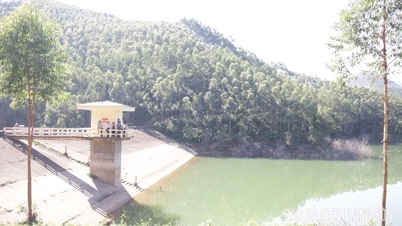 ची लैंग और हुउ लुंग क्षेत्रों में आपदा निवारण एवं नियंत्रण उपायों का निरीक्षण करना।